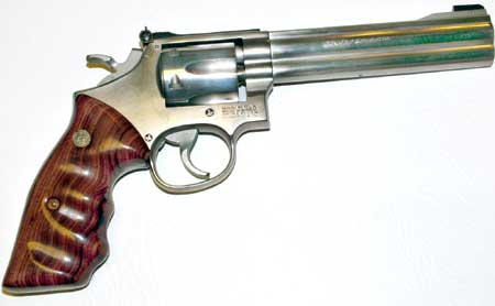 Smith & Wesson M617 (later-day K-22) 22 LR